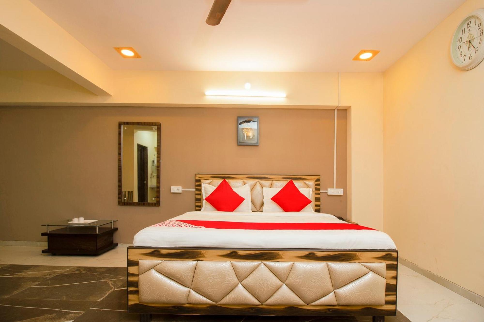 Hotel O The Star Hotel 潘韦尔 外观 照片